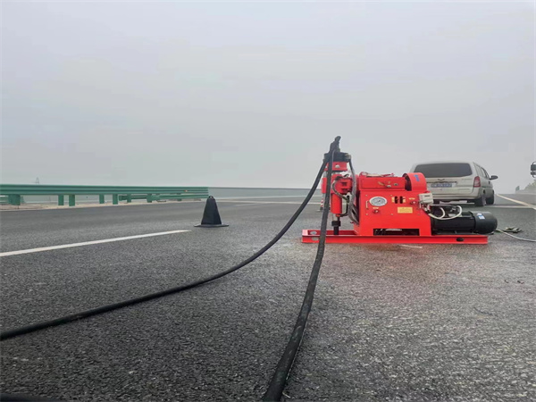 乐亭马路路基路面开裂下沉注浆加固灌浆